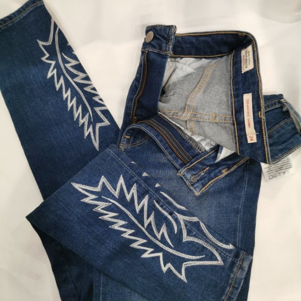 721 High Rise Skinny Western Embroidery